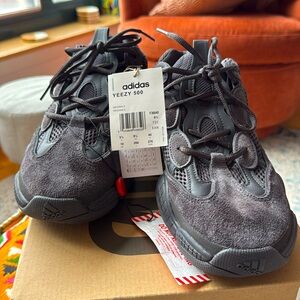 Brand New Adidas Yeezy 500, US 10, Utility Black